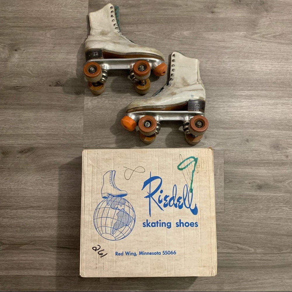 Vintage Women’s Riedell Roller Skates Size 8